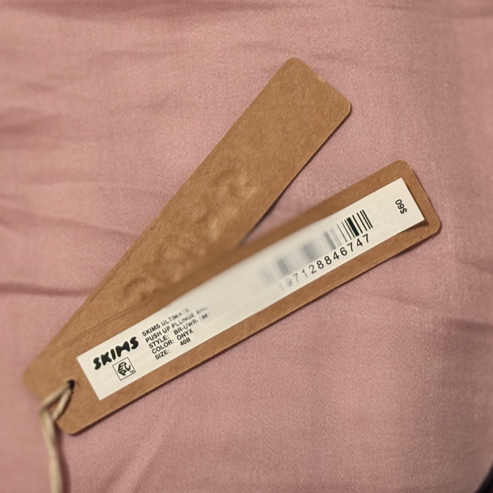 SKIMS TEARDROP PUSH UP BRA - Picture 6 of 9